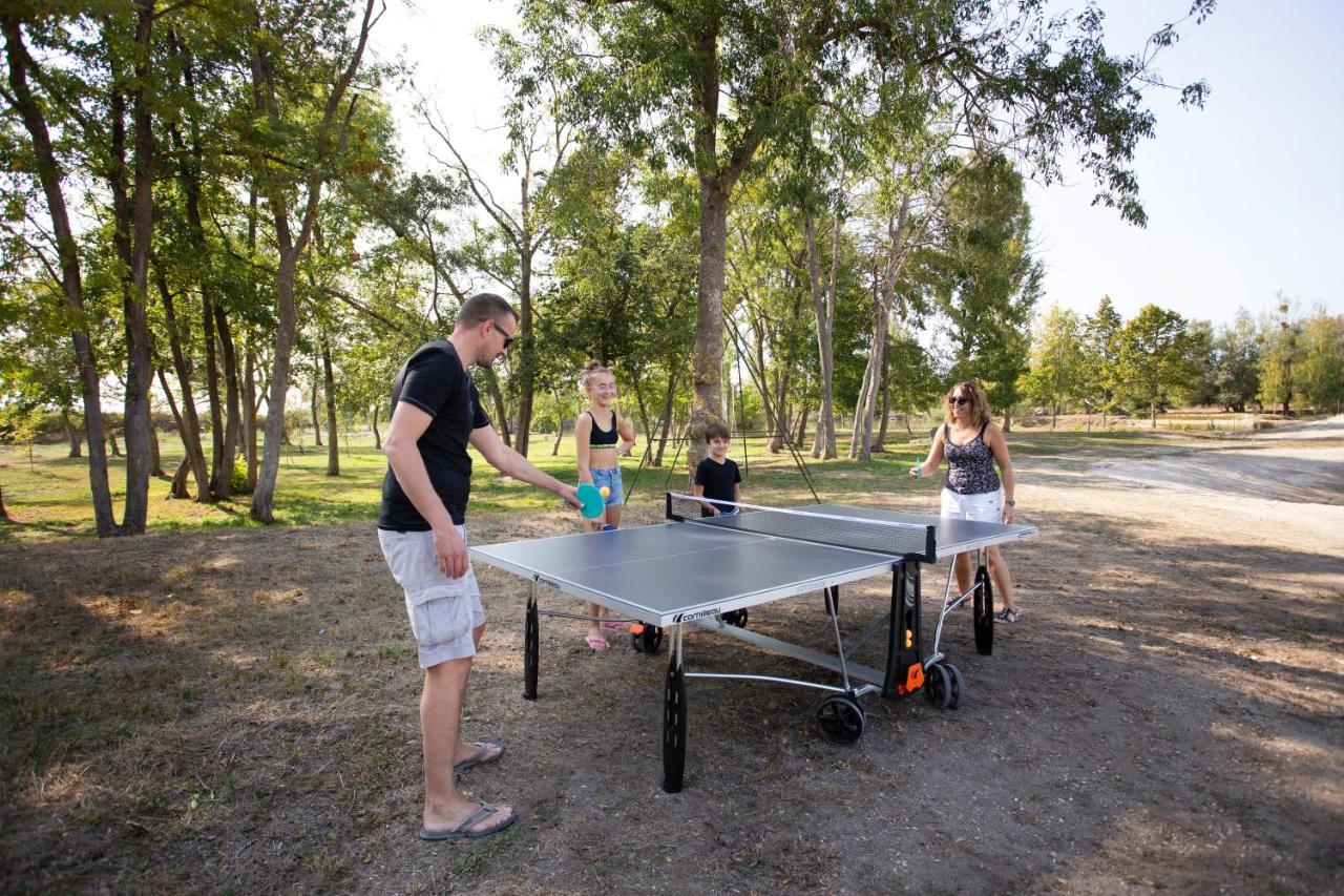Holiday park Les Etangs De La Bassee 5*